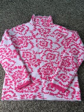 THML Pink and White Floral Pattern Knit Top